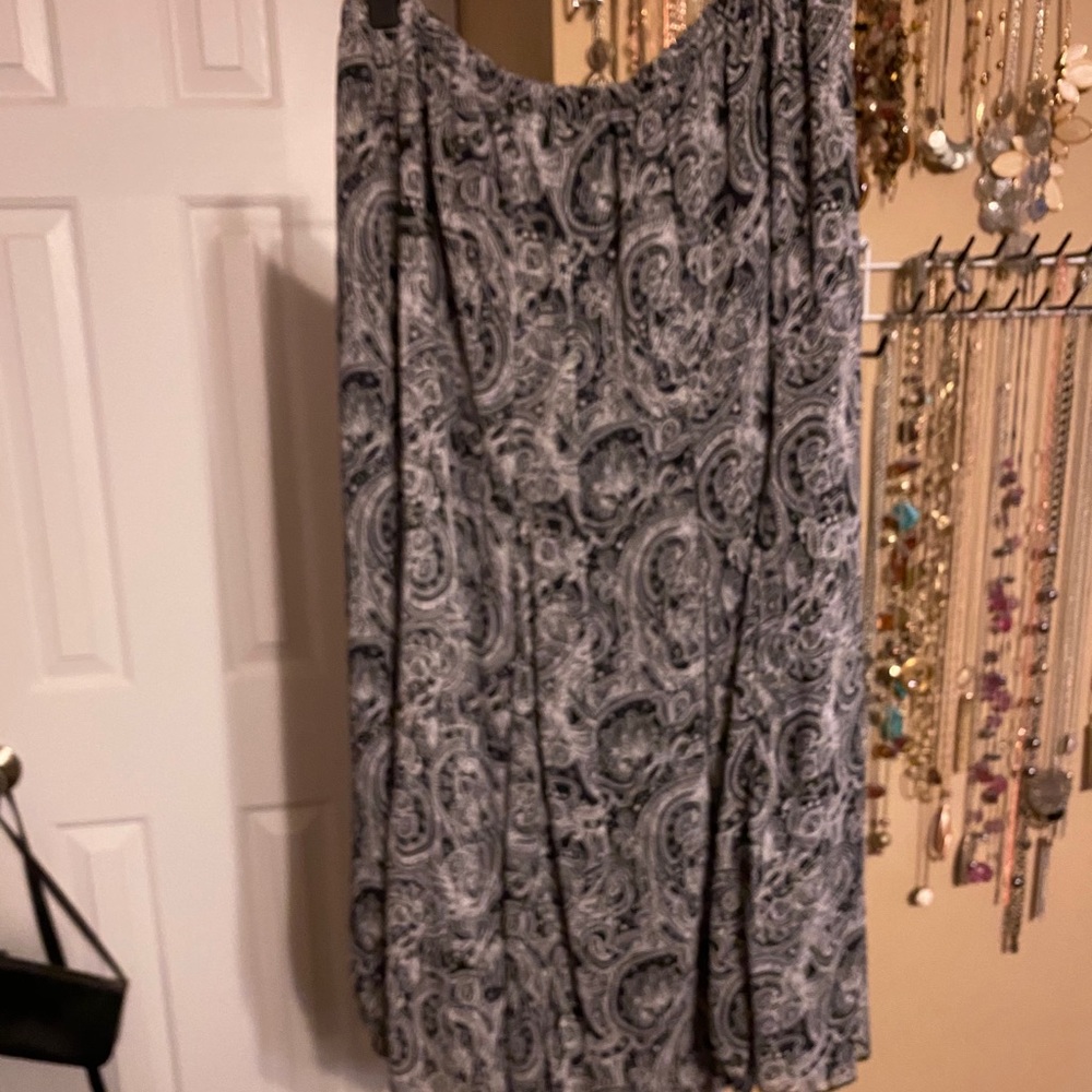 Black and white maxi skirt